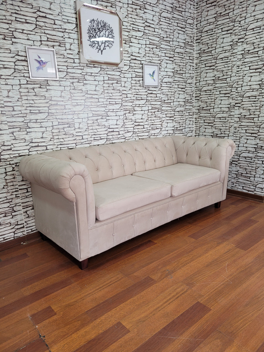 SOFA 3C CHESTERFIELD BEIGE FELPA